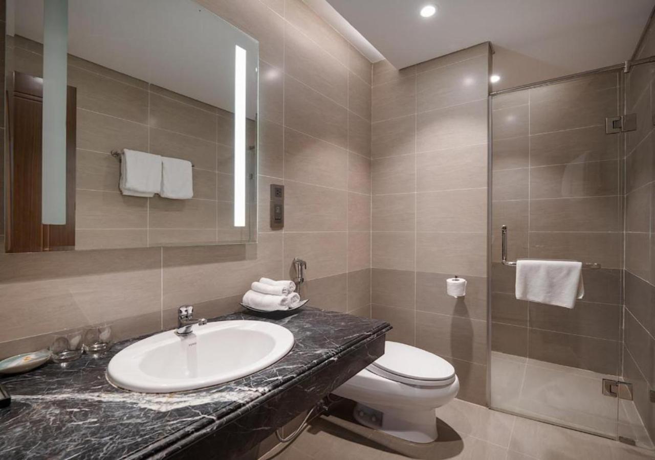 Sunrise Luxury Apartment With Ocean View Da Nang Exterior photo
