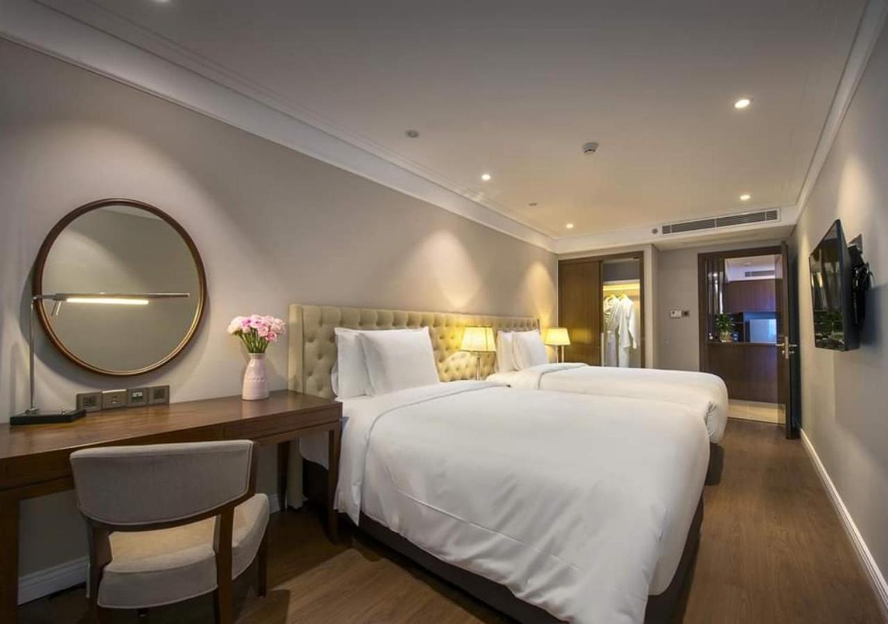 Sunrise Luxury Apartment With Ocean View Da Nang Exterior photo