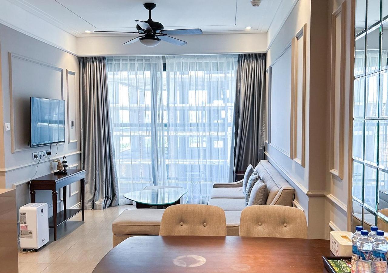 Sunrise Luxury Apartment With Ocean View Da Nang Exterior photo