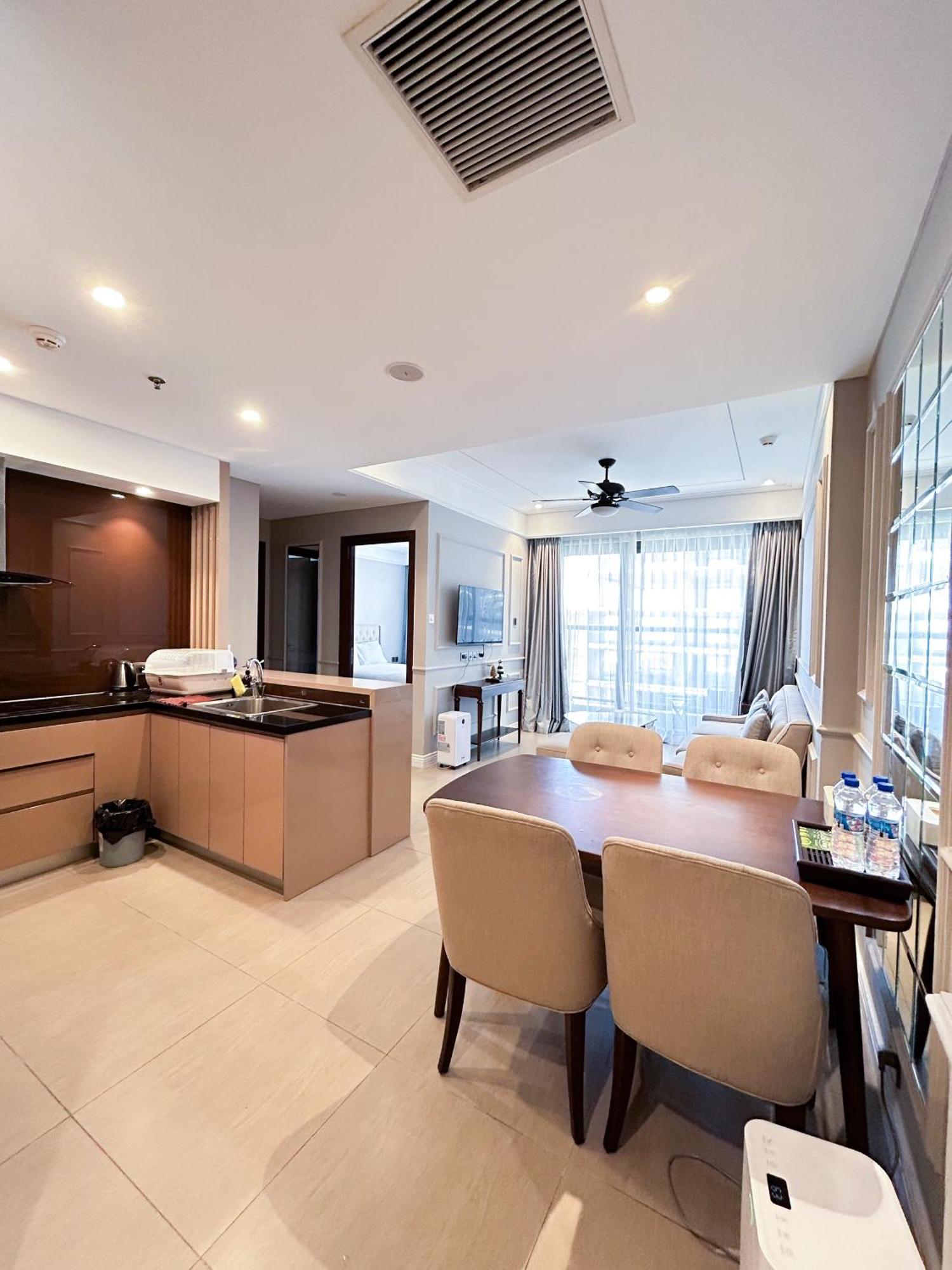 Sunrise Luxury Apartment With Ocean View Da Nang Exterior photo