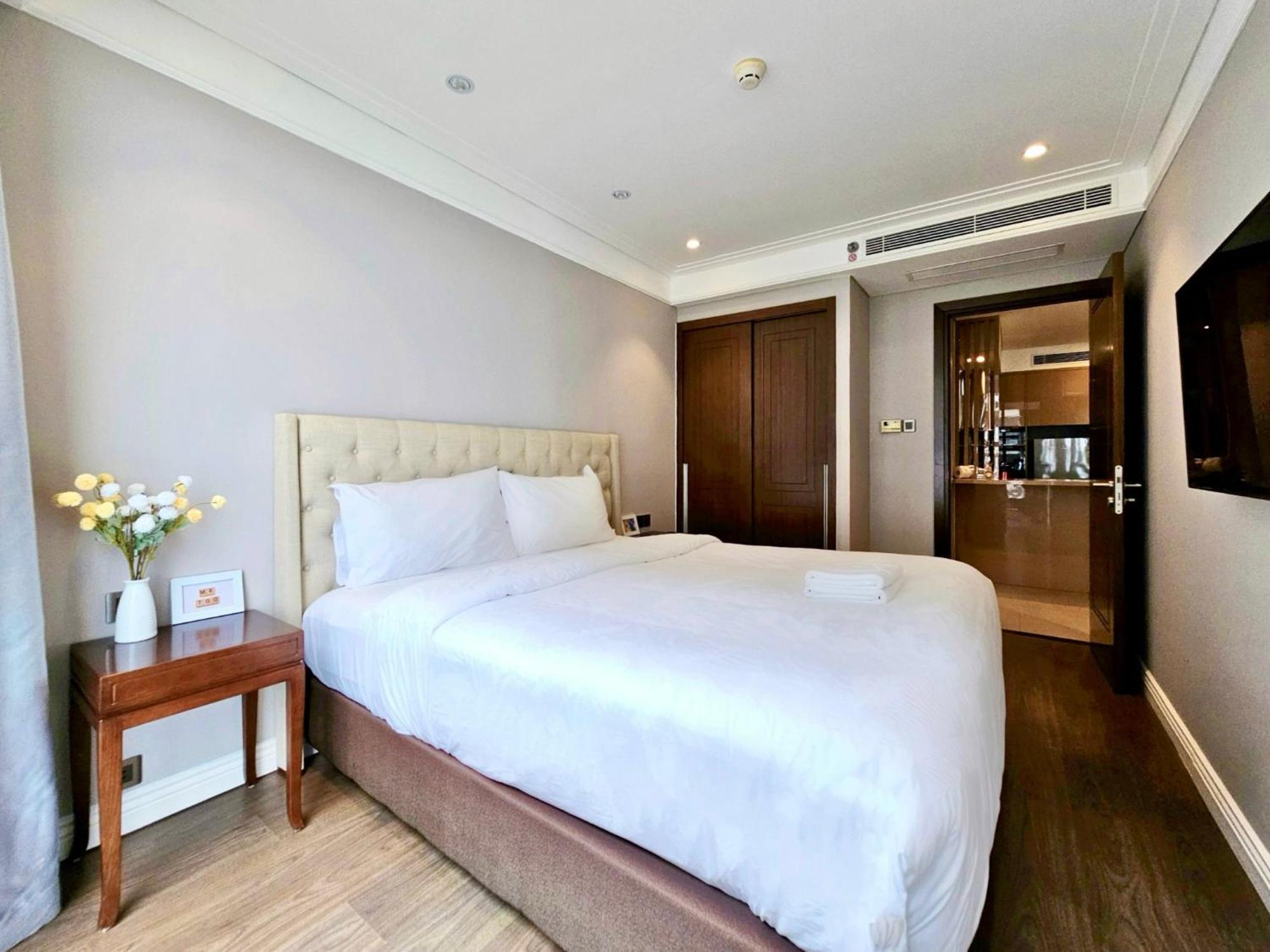 Sunrise Luxury Apartment With Ocean View Da Nang Exterior photo