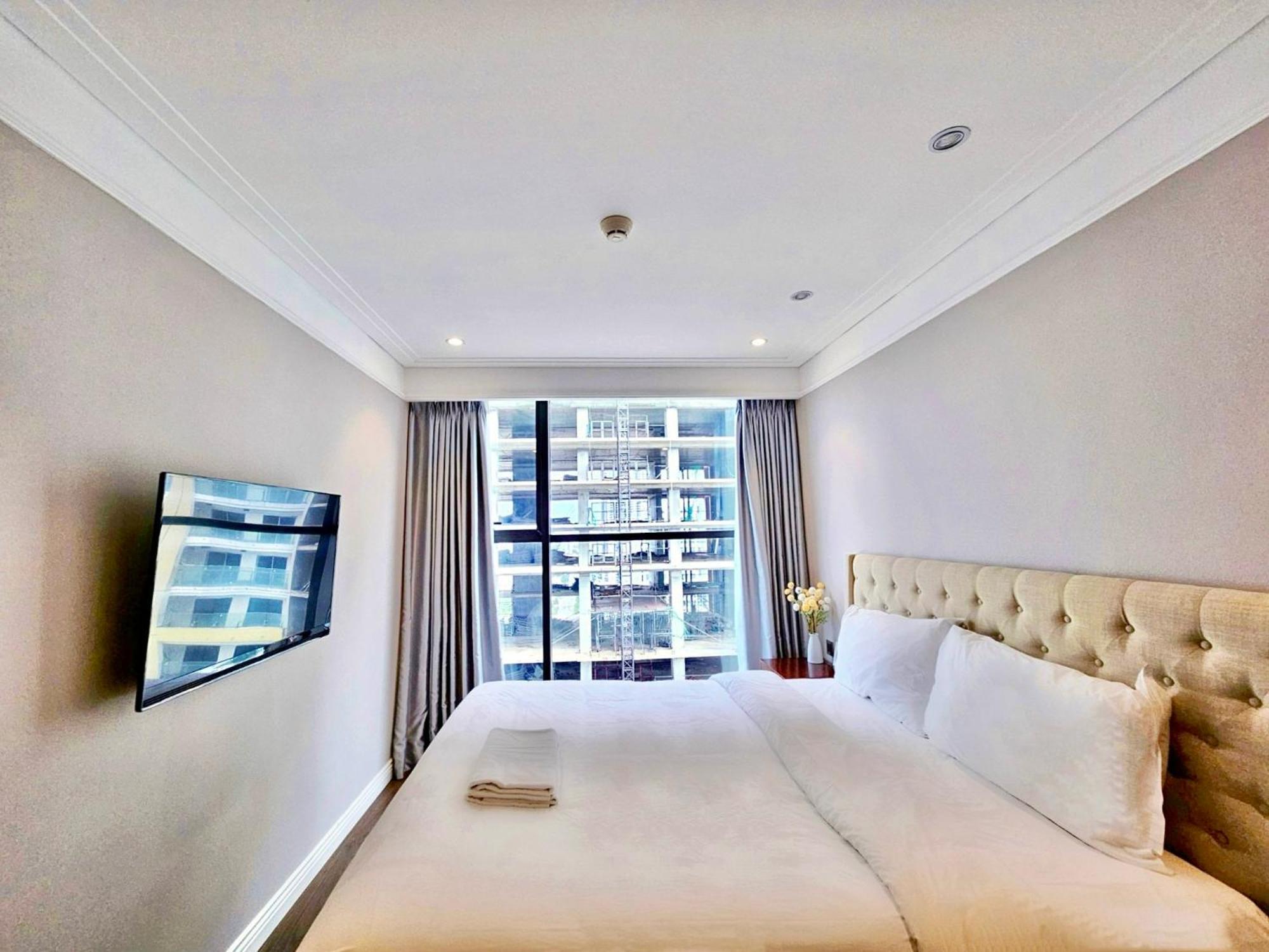 Sunrise Luxury Apartment With Ocean View Da Nang Exterior photo